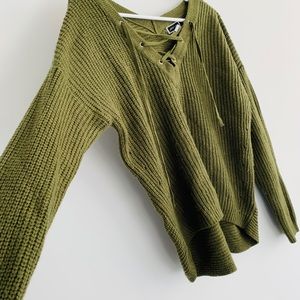 Olive green very warm knitted sweater. Medium